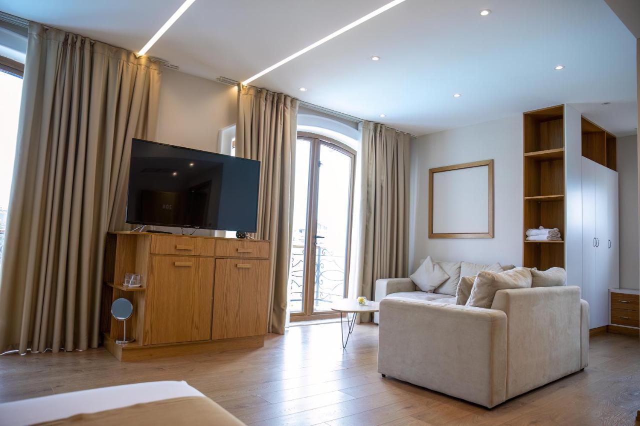 Vinea Resort Durres Bagian luar foto
