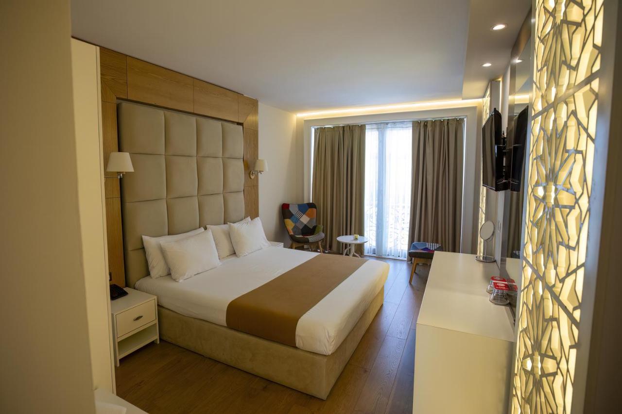Vinea Resort Durres Bagian luar foto