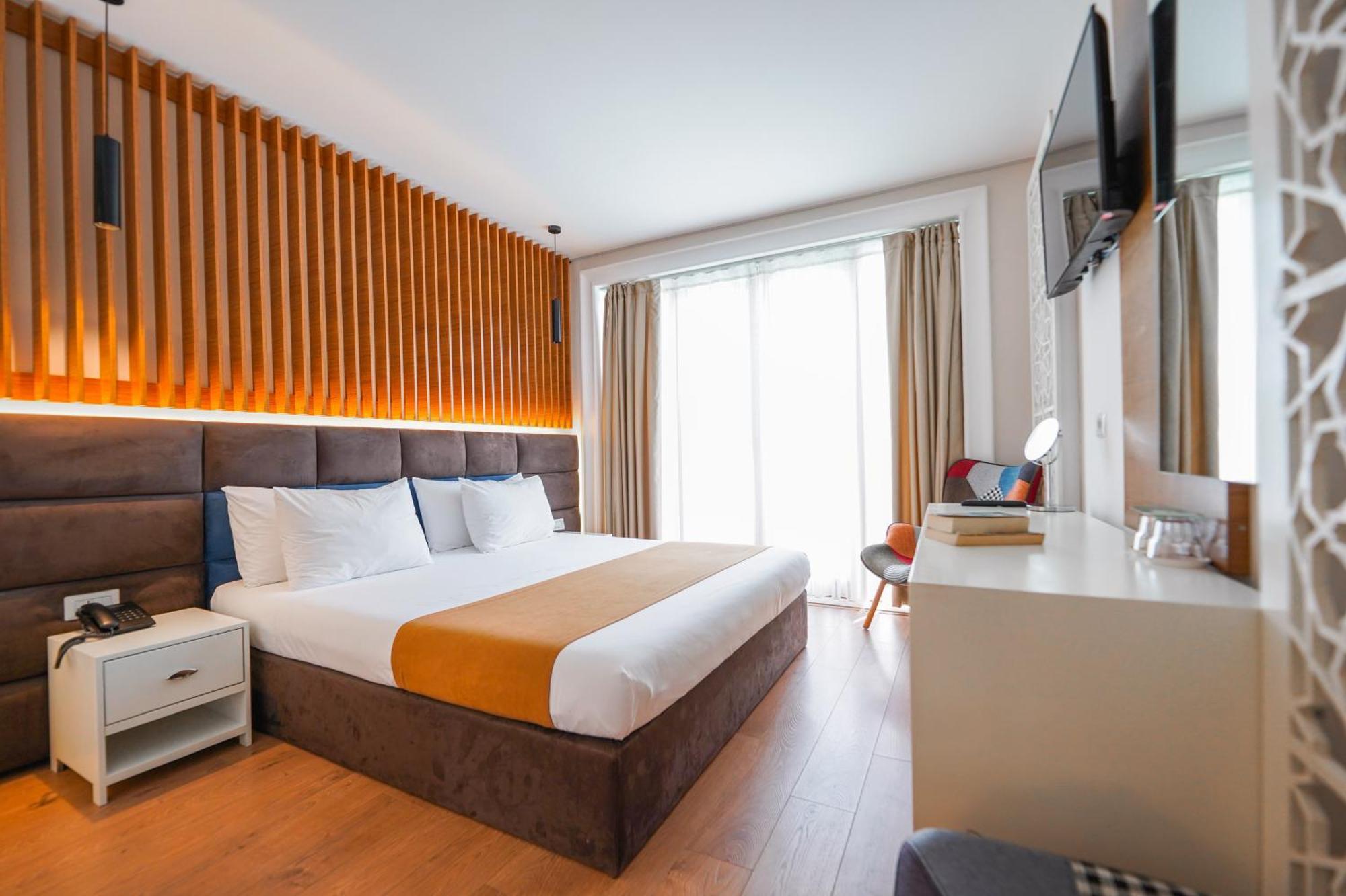 Vinea Resort Durres Bagian luar foto