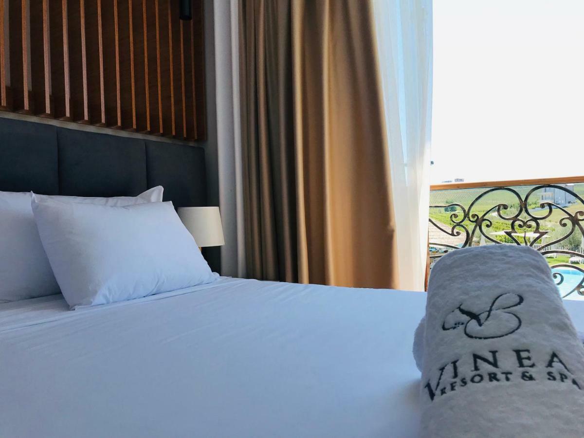 Vinea Resort Durres Bagian luar foto