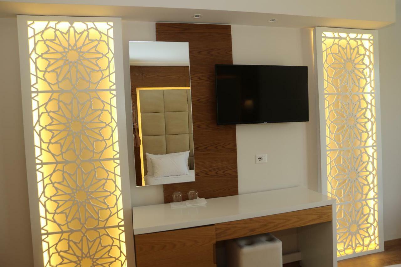 Vinea Resort Durres Bagian luar foto