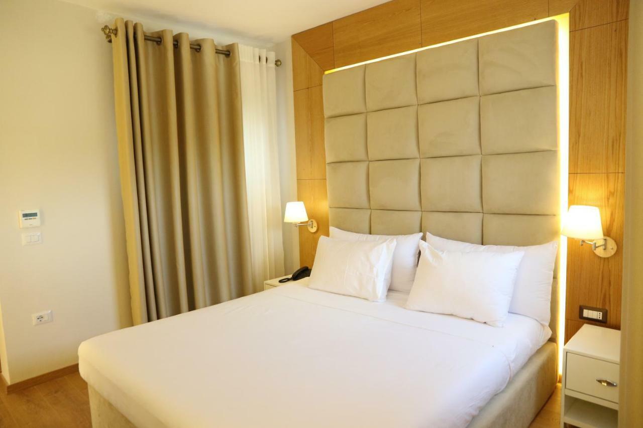 Vinea Resort Durres Bagian luar foto